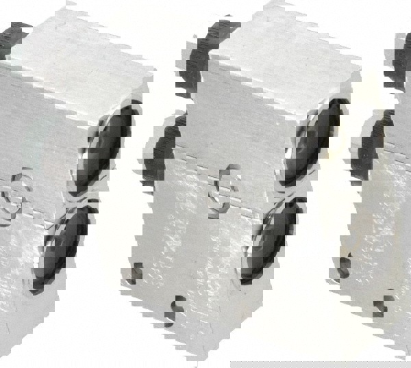 0.16 cc Output per Cycle, 2 Outlet Central Lubrication System Air-Operated Pump